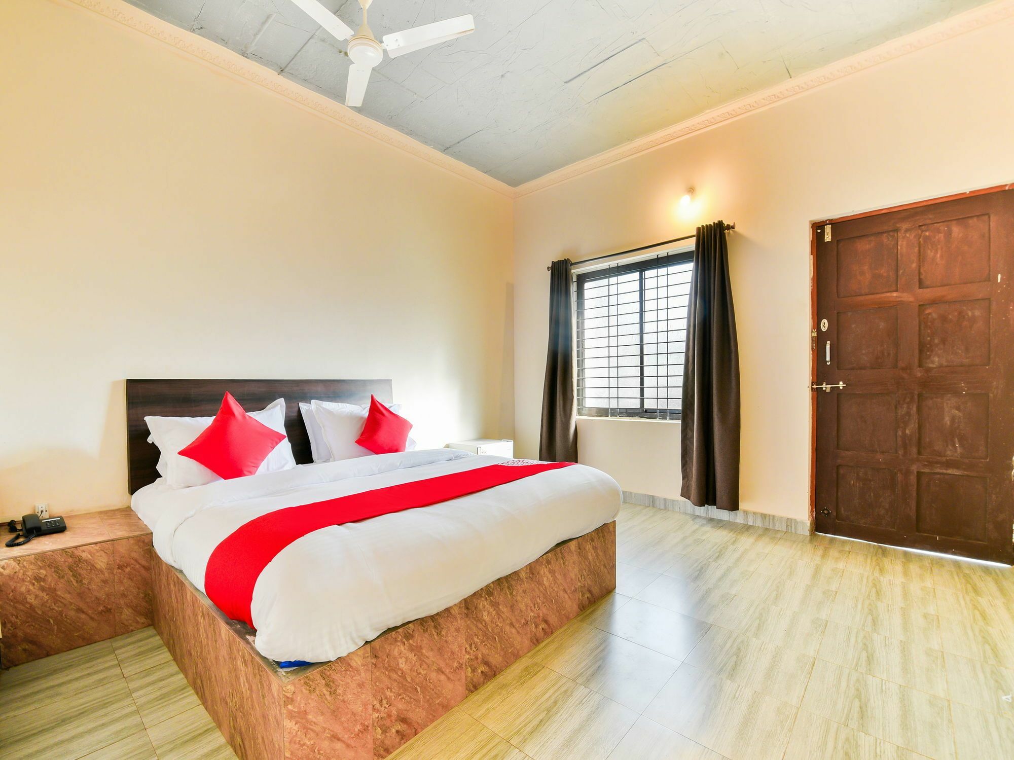 Oyo 15836 Pleasure River Front Resort Tuem Extérieur photo